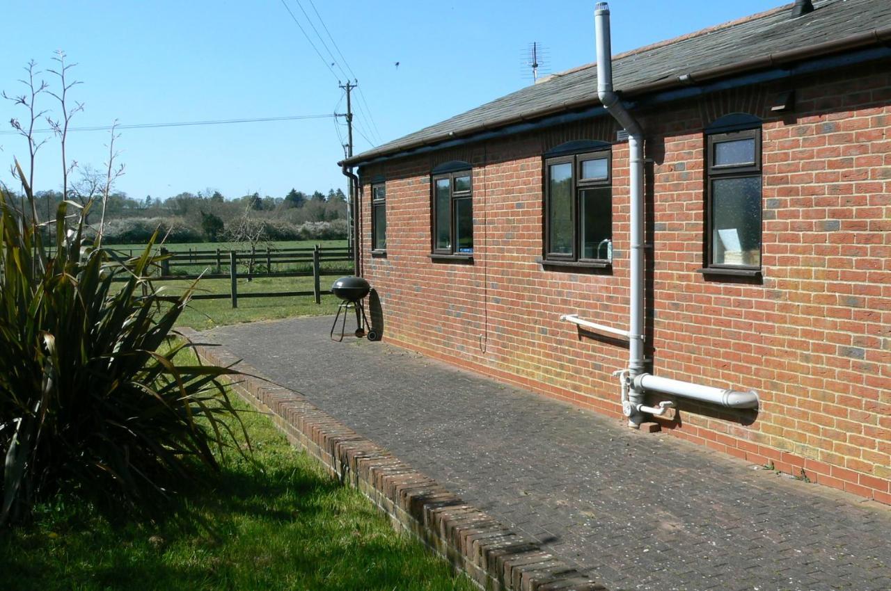 Swallows Retreat Villa Fordingbridge Exterior photo