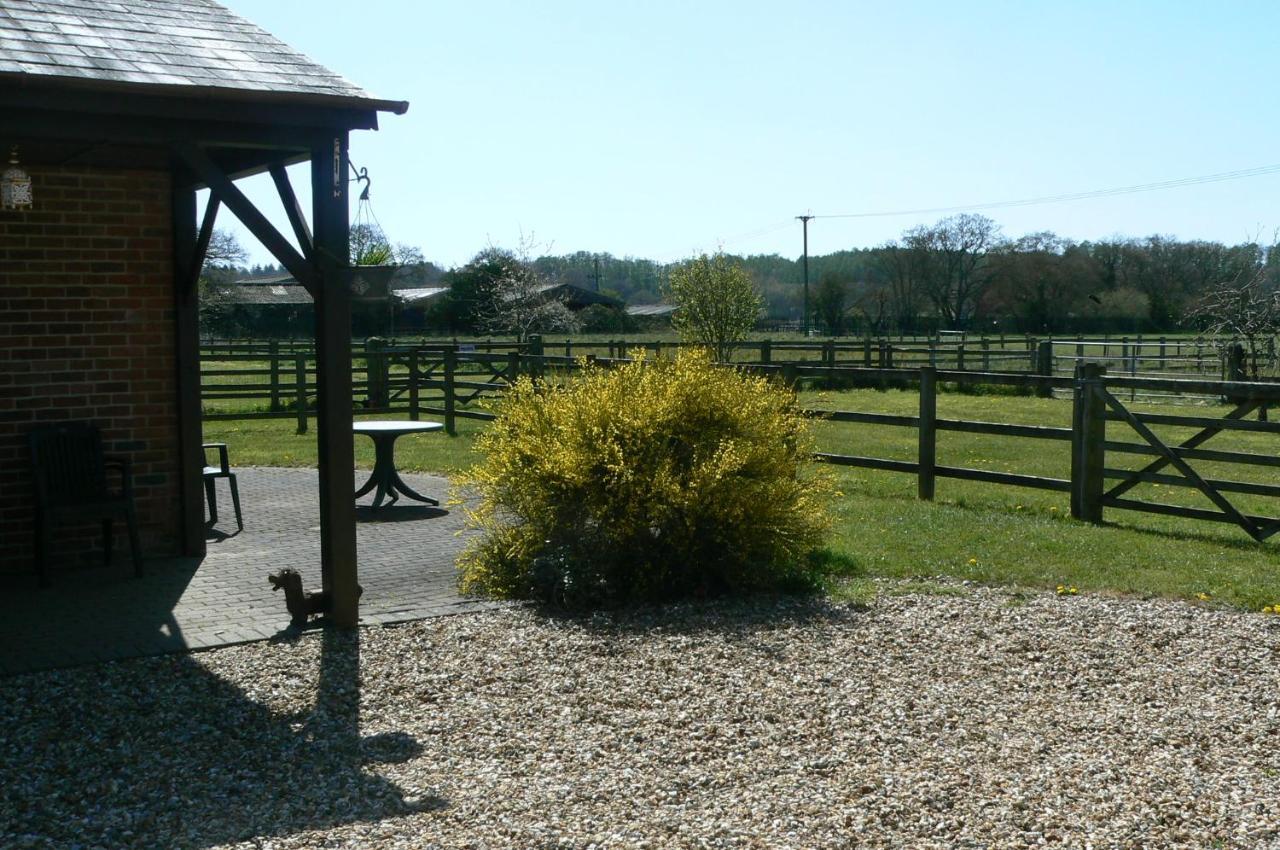 Swallows Retreat Villa Fordingbridge Exterior photo